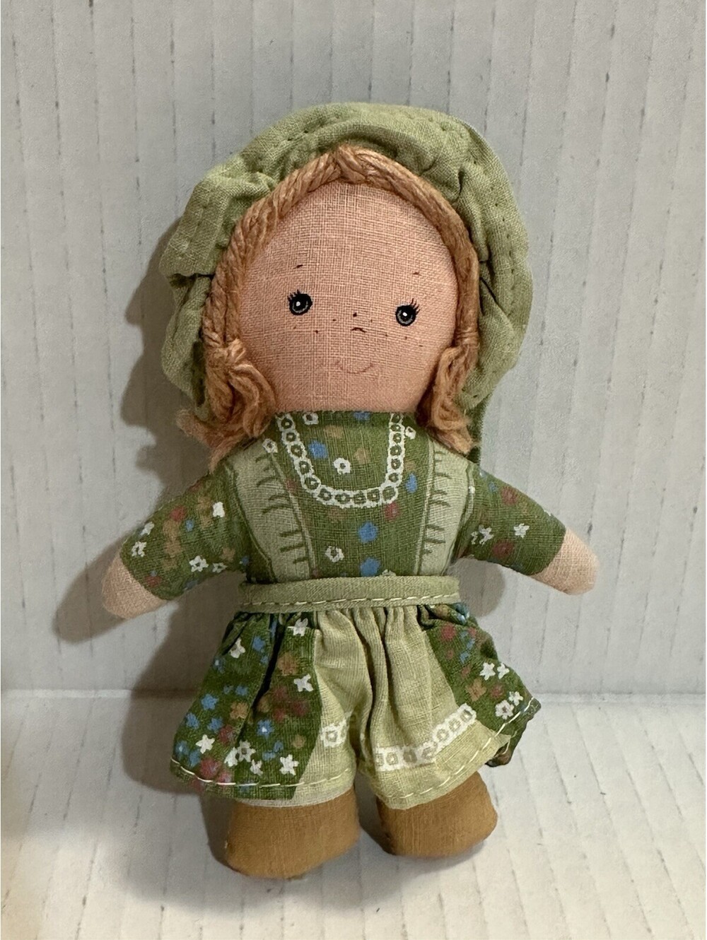 Vintage Knickerbocker Holly Hobbie “Amy” 5 Inch Mini Rag Doll